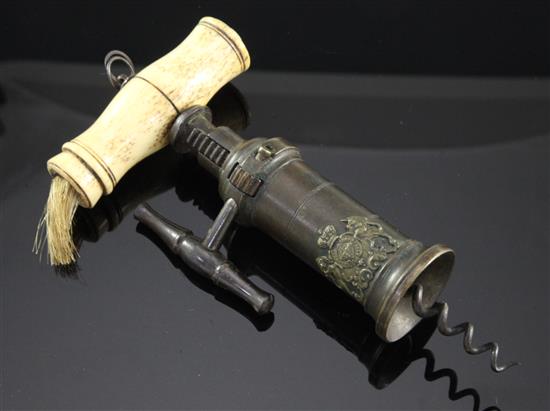 A Victorian Thomason type barrel corkscrew, 4in.